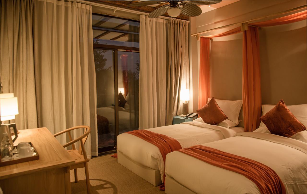 Seclusion Scenery Of Tangquan Hotspring Hotel Nanquim Exterior foto